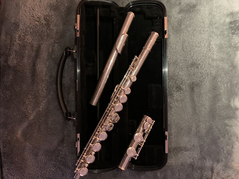 Yamaha YFL-200AD Advantage Flute with case image 1