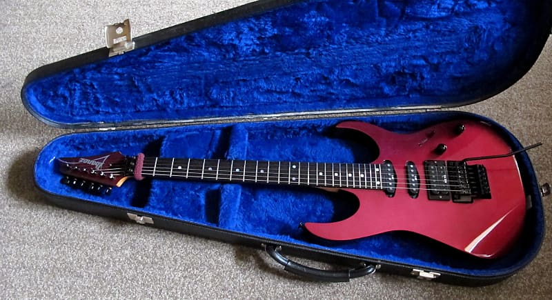 IBANEZ RG560 1990年エレキギター 1990 Ibanez RG560 - String Tree Guitars