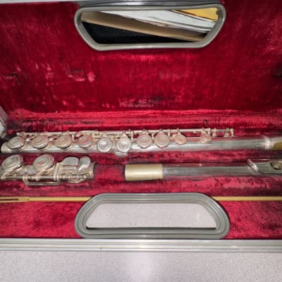 Nikkan YFL-221S Nickel Silver Concert Flute Made In Japan Nikkan YFL-221S Nickel Silver Concert Flute Made In Japan