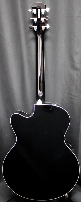 Yamaha CPX600 Medium Jumbo Acoustic-Electric Guitar Black