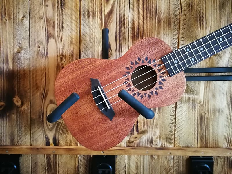 Flight elise ecklund signature concert deals ukulele