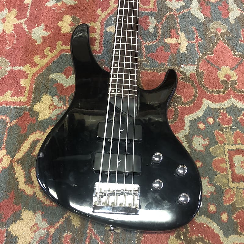 Washburn XB500 Reverb UK