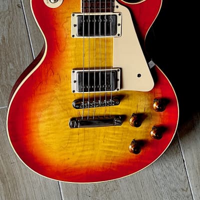 Gibson Les Paul Heritage Std. 80 1981 a very nice original 1st type '59 Reissue getting very scarce. image 5