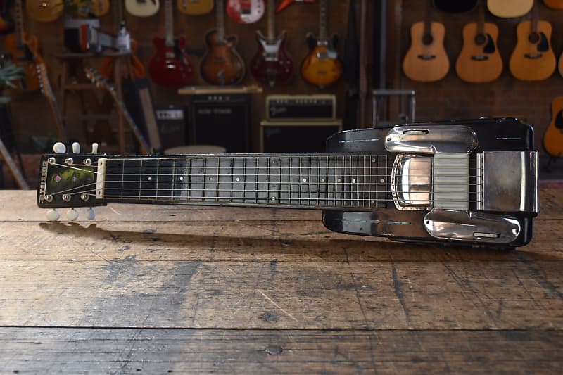 Teisco Lap Steel Model L／ブラック・ハードケース付き Teisco Lap Steel Model L／ブラック・ハードケース付き - メルカリ