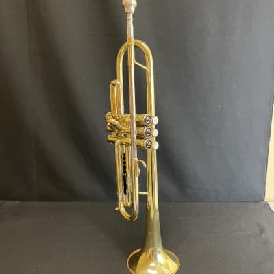 Getzen Used Student Trumpet 300 Series image 1