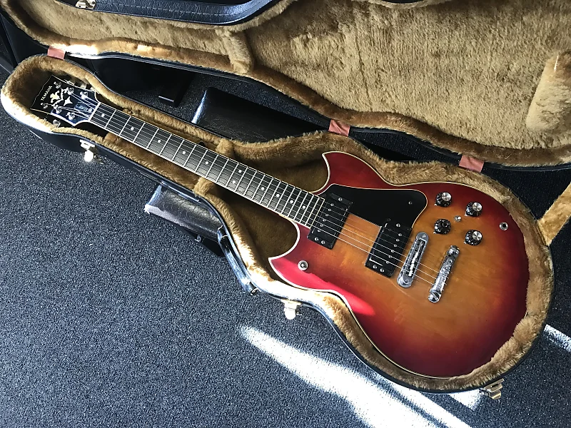 Yamaha SG1500 vintage solid body electric guitar made in Japan