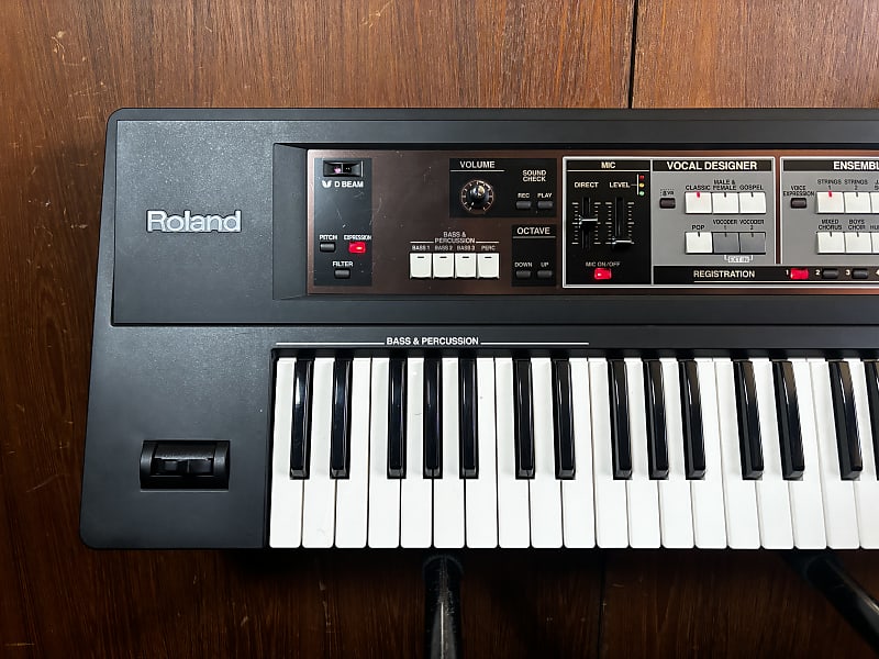 Roland VP-550 Vocal & Ensemble Keyboard w/ gig bag