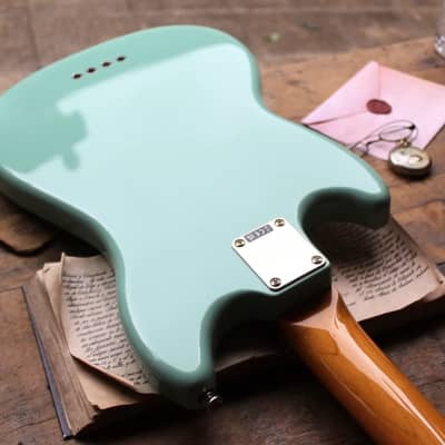 SQUIER Classic Vibe '60s Mustang Bass Surf Green, 3, 70 KG imagen 7