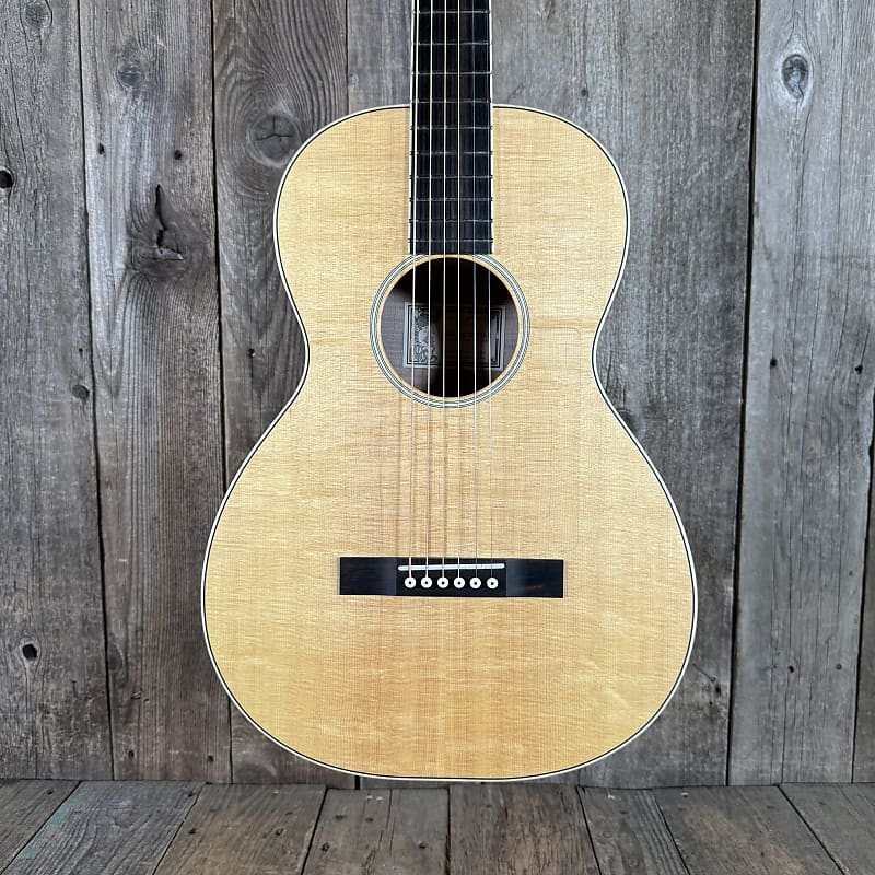 Larrivee Parlor Guitar Maple Special Edition O-01 Flame