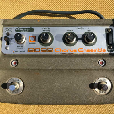 最新最全の BOSS CE-1 (Chorus Ensemble) 推定1978年製造モデル ギター 