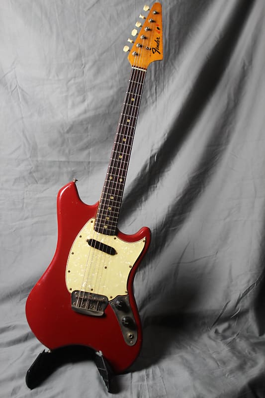 Vintage Fender Swinger (Arrow, Musiclander) 1969 Dakota Red w/OHSC. RARE!
