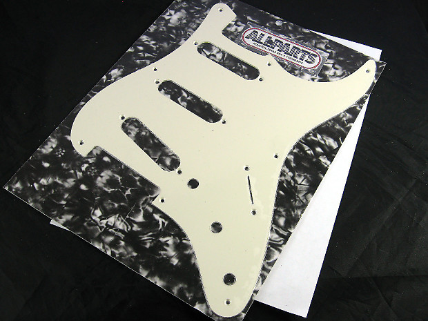 Allparts Pickguard for Stratocaster 1-Ply image 1