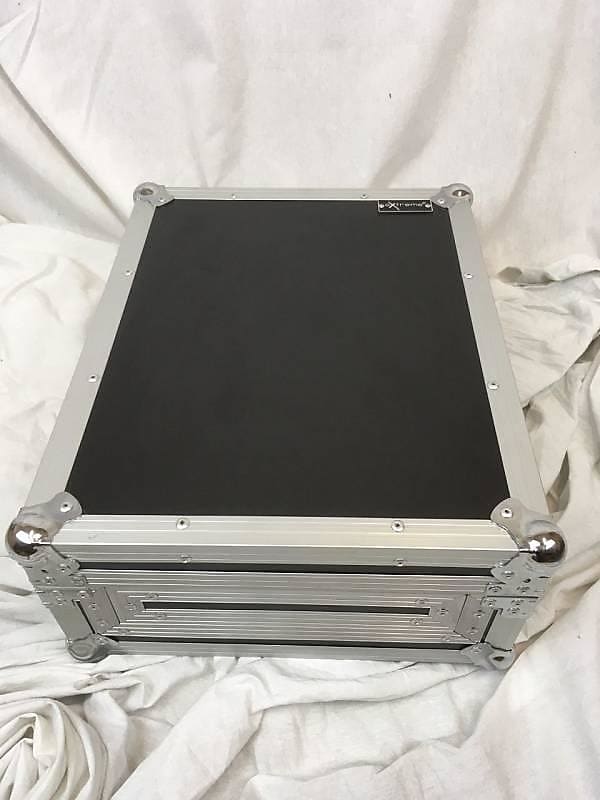 EXTREME CUSTODIA RIGIDA FLIGHT CASE PER LETTORE DJ TIPO PIONEER