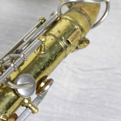 Buescher  Aristocrat Tenor Saxophone gold image 2