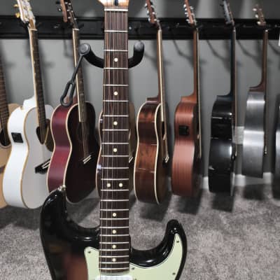 Fender Stratocaster 2024 - 3 color sunburst - Limited Edition Custom 50's Fat Pickups image 4