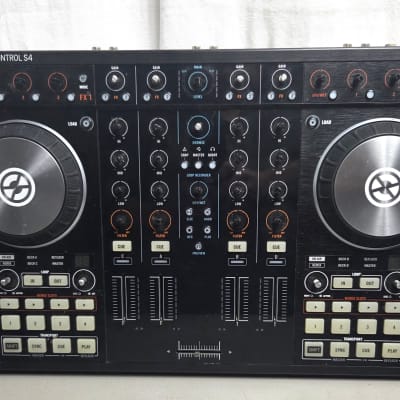 Native Instruments Traktor Audio 6 | Reverb