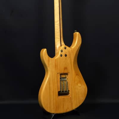 ギター CORT Hiram Bullock Signature HBS2 Cort Hiram Bullock Signature HBS-2 Guitar w/ Swamp Ash