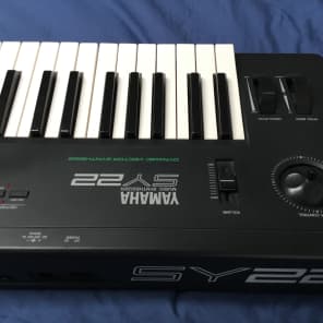 Holiday Sale -- $70 Off!  Rare Yamaha SY22 Dynamic Vector Synthesizer Keyboard AWM / AFM -- Nice! image 6