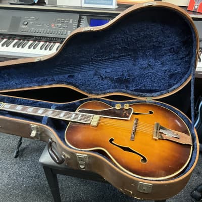 Gibson L5 vintage arch top acoustic electric guitar made in USA 1946 in very good condition for its age with original hard case with added Gibson Johnny smith pickup for sale