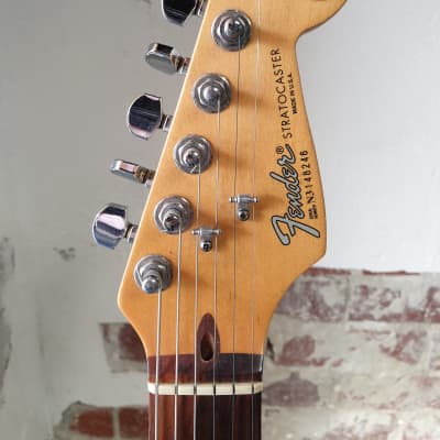 Fender 40th Anniversary American Standard Stratocaster 1994 Sunburst image 4