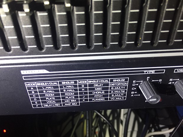 Fostex DE-10 24-bit dual multi effects processor 4 in 4 out