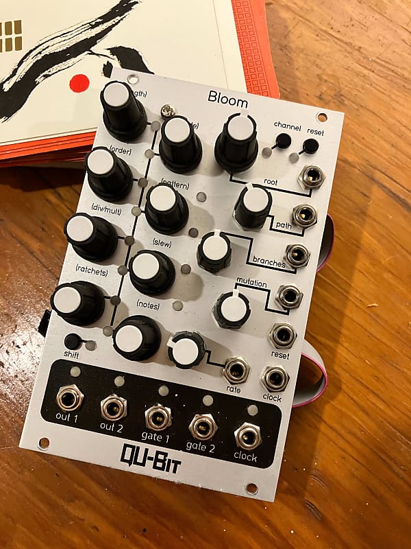 Qu-Bit Electronix Bloom 2021 - Silver