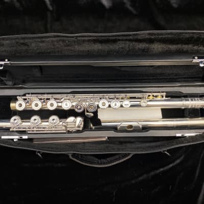 Haynes AF680-BO Intermediate Open-Hole Flute with Offset G and B Foot image 2