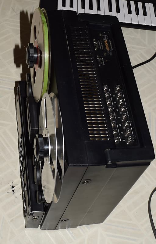 Fostex R8 Reel to Reel 8 track tape recorder