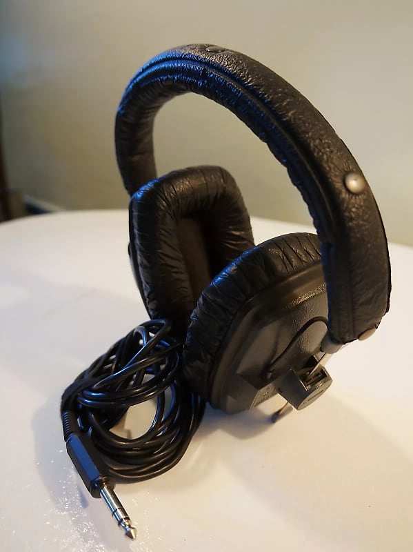 Beyerdynamic DT-150 Closed Studio Reference Headphones | Reverb Brazil