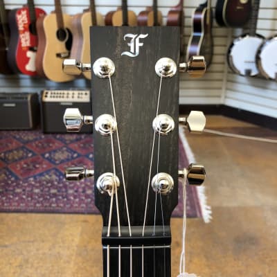Furch LJ10-CM Little Jane Red Cedar/Mahogany Foldable Travel Guitar w/Padded Gig Bag image 7