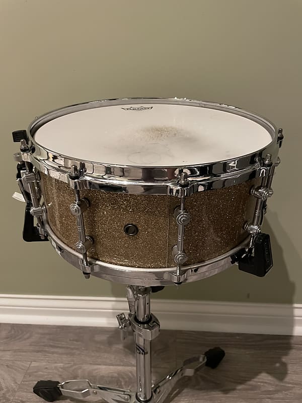 Gretsch New Classic Maple Snare 5.5x14 Vintage Glass Nitron w/ Puresound  Snare Wires
