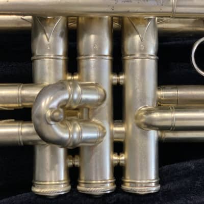 Vintage Trumpet : Frank Holton Llewellyn 1929 Gold Plated | Reverb