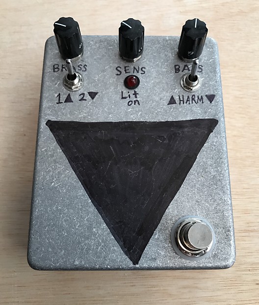 Brassmaster Clone Pedal Black Cat Octave Fuzz Maestro b