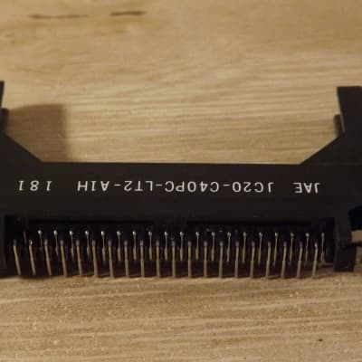 Roland JV-1080 PCM card connector JC20-C40PC-LT2-A1H / 13429345 image 4