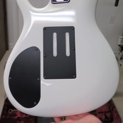Ibanez JS2400 Joe Satriani Signature Electric Guitar White image 9