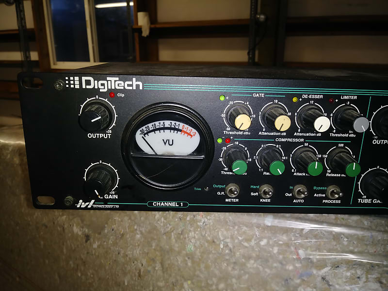 Digitech VCS-1 Dual Vacuum Tube Dynamics Processor Rack Compressor