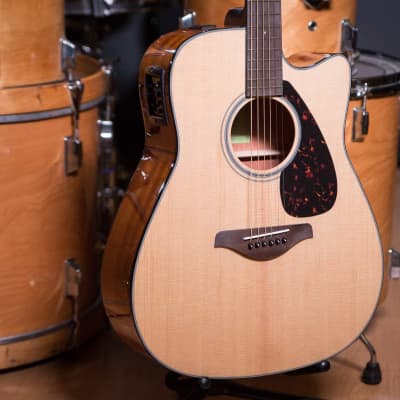 Yamaha FGX800C Acoustic-Electric Guitar - Natural image 5