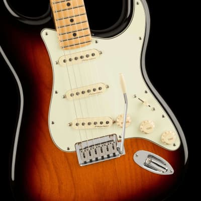 Fender Player Plus Stratocaster Maple Fingerboard 3-Color Sunburst image 2