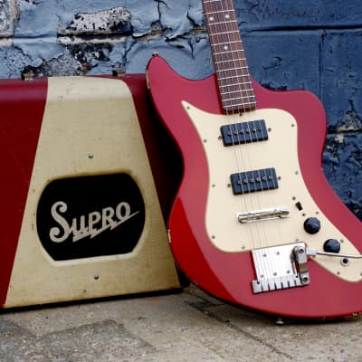 MURPH SQUIRE ii-T 1965 Aged Candy Apple Red. Offset Guitar Styled after Jaguar and Strat. ULTRA RARE image 6