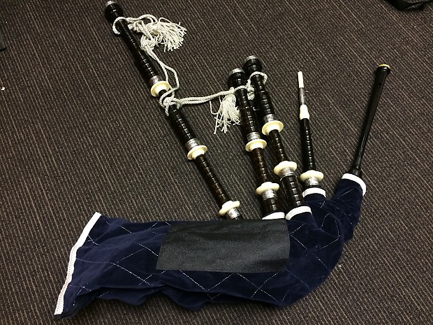 Scottish Great Highland Bagpipes w/ Canmore Zip Bag Natural image 1