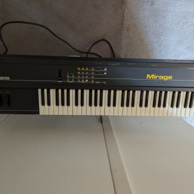 Ensoniq Mirage DSK-8 Digital Sampling Keyboard with Case, Pedal, Operating Discs and Manuals