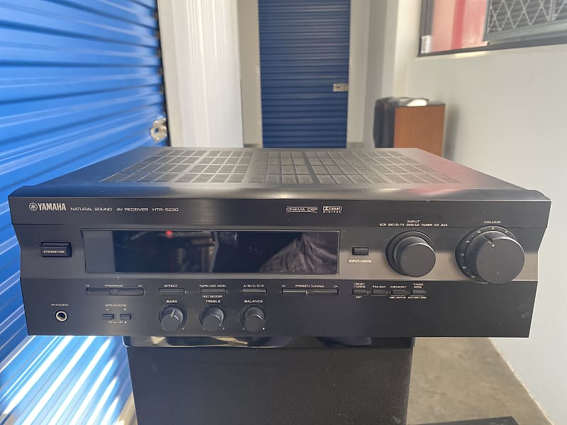 Yamaha av receiver  Htr-5230 2008 Black  			