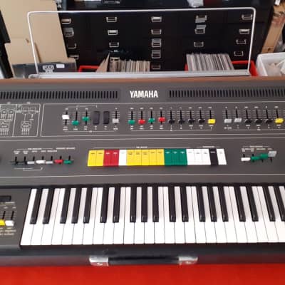 Yamaha CS-50 Polyphonic Synthesizer 1977 - Black