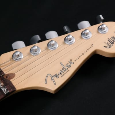 Fender Jeff Beck Stratocaster - Rosewood Fingerboard - Surf Green - 703 image 2