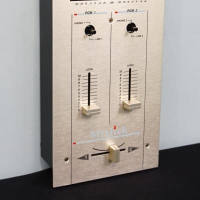 Vestax PMC-06 Pro A Slim Professional Mixtick DJ Mixer