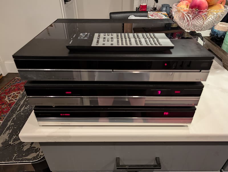 Bang &amp; Olufsen BeoSystem 7000  			