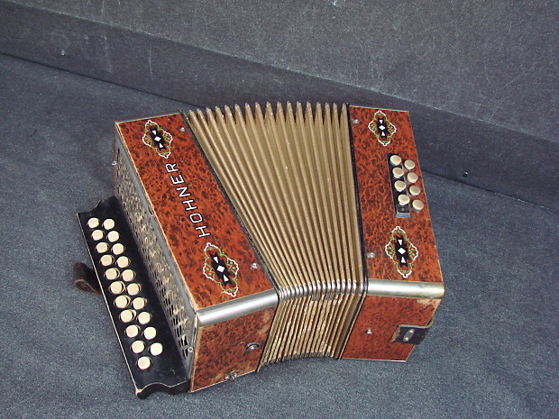 Hohner steel reeds accordion top