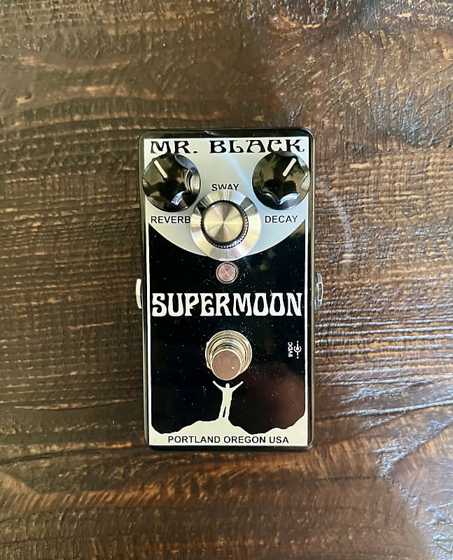 Mr. Black Supermoon