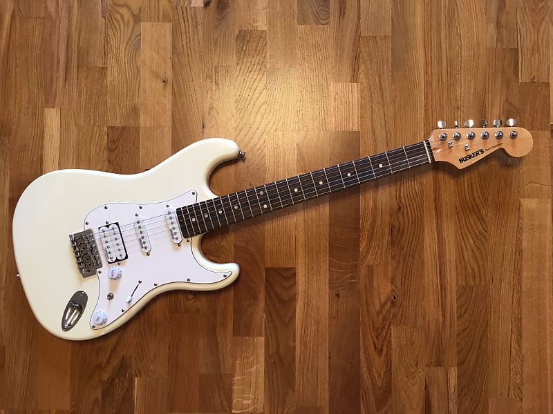 BUSKER‘S  BST2H Buskers BST-2H Stratocaster | Reverb