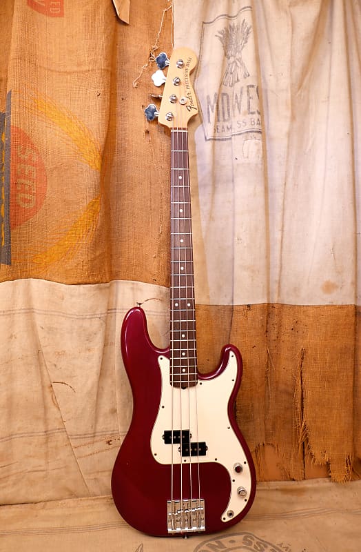 Fender highway one on sale precision bass